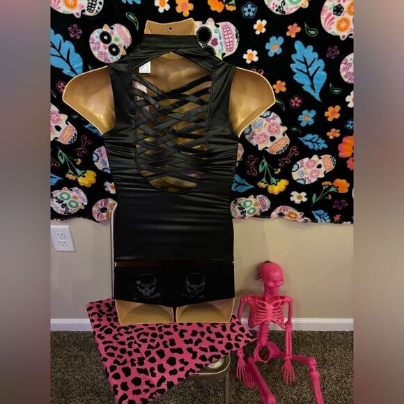 Lydia Lace Up Corset Top in Black - Picture 3 of 5